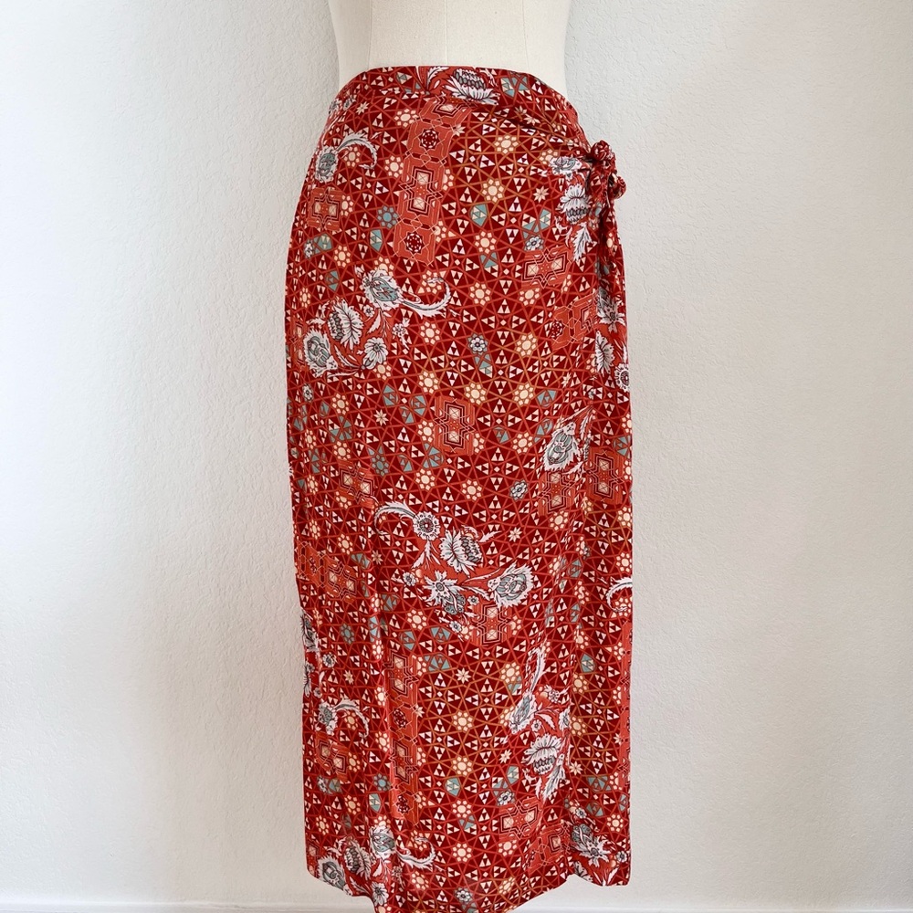 EVAN-PICONE Red Patterned Wrap Skirt Women’s Size 4